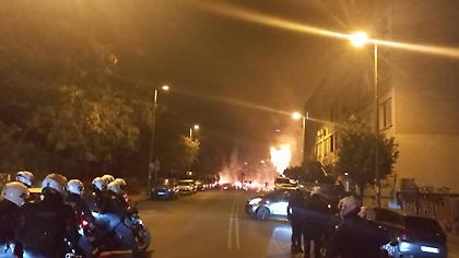 Νύχτα επεισοδίων στην Πανεπιστημιούπολη του Ζωγράφου – Στις φλόγες αυτοκίνητα