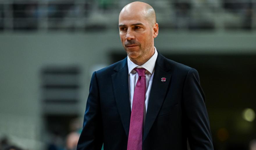 Πενιαρόγια: «Δεν έγινε ακόμη η… κηδεία μου»