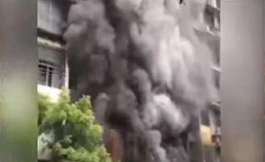 Ινδία: Δύο νεκροί και τρεις τραυματίες από πυρκαγιά