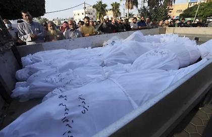 Η Χαμάς ανακοίνωσε πως 140 άνθρωποι σκοτώθηκαν από ισραηλινά πλήγματα τη νύχτα