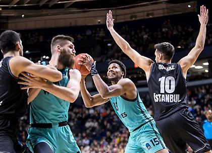 Η επική ανατροπή της Γουλβς από το -7 σε 19 δευτερόλεπτα κόντρα στην Μπεσίκτας