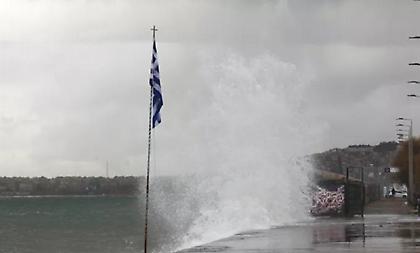 Αλλαγή καιρού με βροχές και χαλαζοπτώσεις: Πώς θα κινηθεί η κακοκαιρία τις επόμενες ώρες