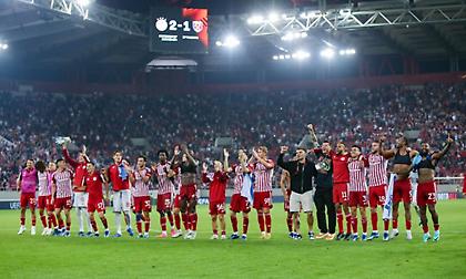 Το σποτάκι του bwinΣΠΟΡ FM για τη μεγάλη νίκη του Ολυμπιακού κόντρα στη Γουέστ Χαμ