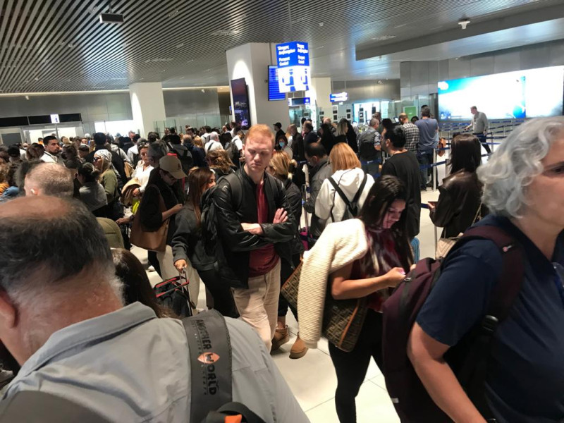 Συνεχίζεται η ταλαιπωρία στο «Ελευθέριος Βενιζέλος»