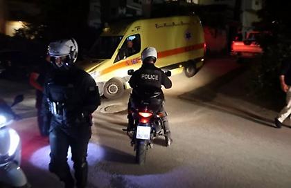 Σοβαρό τροχαίο τα ξημερώματα στο Παγκράτι – Εγκλωβισμένος ένας επιβάτης