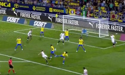 Γκολάρα με... τηλεκατευθυνόμενο βολέ από τον Ράκιτιτς!