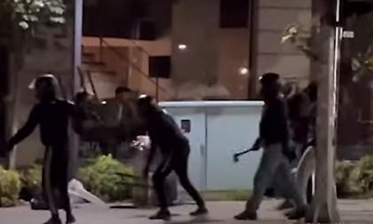 Νέο σοκαριστικό βίντεο από την οπαδική επίθεση σε μπαρ στο κέντρο της Θεσσαλονίκης!