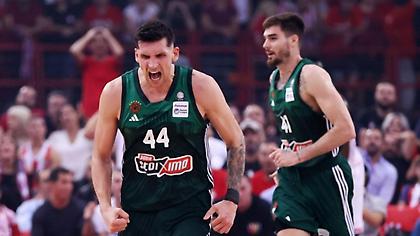 Τα πανηγυρικά πόστ των παικτών του Παναθηναϊκού