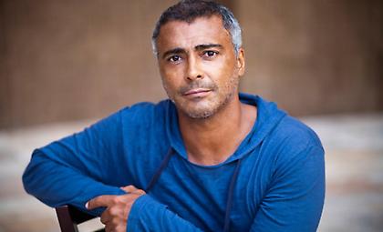 «Γ@@@ τους»: Απίστευτα μπινελίκια Ρομάριο για Αργεντίνους και… Αντσελότι!