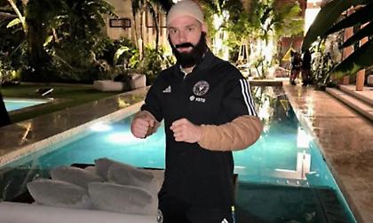 Κανονικά ήθελε Ντε Πολ: Συμπαίκτης του Μέσι ντύθηκε σαν τον σωματοφύλακά του για το Halloween