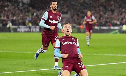 Σκόρπισε με «τριάρα» την Άρσεναλ η Γούεστ Χαμ του Μαυροπάνου - Πρόκριση και για Λίβερπουλ, Τσέλσι