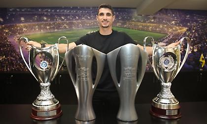 Ανανέωσε μέχρι το 2026 με την ΑΕΚ ο Μάνταλος!