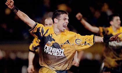 Ντέμης: «Η φανέλα και τα συνθήματα που μου άρεσαν περισσότερο»