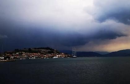 Καιρός: Κακοκαιρία-εξπρές με έντονα φαινόμενα