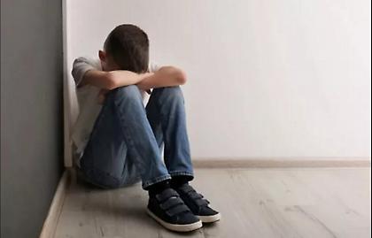 Λάρισα: Δύο μαθητές εξανάγκασαν ανήλικο σε γενετήσια πράξη «για πλάκα» – Διώκονται για βιασμό, συνελήφθη ήδη ο ένας