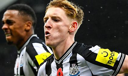 Αγριεμένη Νιούκαστλ, έσπασε το αήττητο της Άρσεναλ με… τετραπλό VAR!