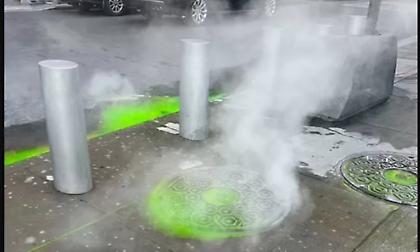 Σκηνικό... GhostBusters στη Νέα Υόρκη - Μυστήρια πράσινη γλίτσα αναδύεται από τους υπόνομους!