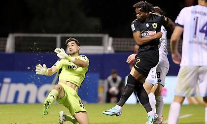 Τσακίρης: «Κάτι δεν του πάει καλά με την ΑΕΚ του Φωτιά - Σύμπτωση επαναλαμβανόμενη παύει να είναι σύμπτωση»