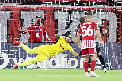 Όγδοη φορά δέχθηκε 4+ γκολ σε εντός έδρας ματς ο Ολυμπιακός