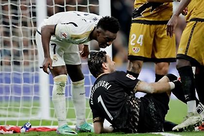 Έξαλλος ο Βινίσιους με το θέατρο του Ντιμιτριέφσκι: «Έλα να τα πούμε έξω!»