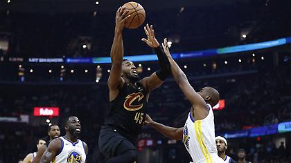 Με μπροστάρη τον Μίτσελ, οι Καβαλίερς έδωσαν τέλος στο αρνητικό σερί με τους Γουόριορς