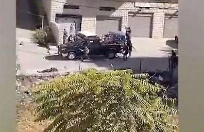 Επίθεση στην αυτοκινητοπομπή του Μαχμούτ Αμπάς στη Δυτική Όχθη - Χτυπήθηκε σωματοφύλακας (video)