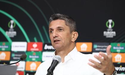 Λουτσέσκου: «Eυτυχώς δεν είχα δει τα... φιλάκια του Ντέβλιν - Θα αντιμετωπίσουμε το ματς με τον μέγιστο σεβασμό»