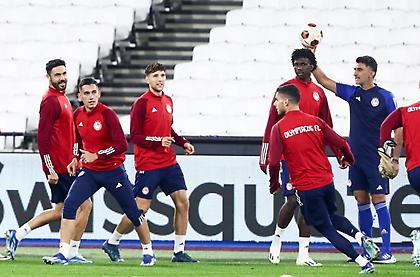 Νικολακόπουλος: «Αν μπορέσει να αγχώσει τη Γουέστ Χαμ ο Ολυμπιακός, θα έχει τύχη στο Λονδίνο»