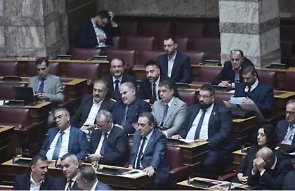 Βουλή: Άρση ασυλίας για τους 11 «Σπαρτιάτες» με 285 ψήφους υπέρ