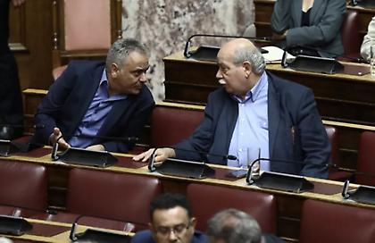 Βούτσης και Σκουρλέτης έτοιμοι προς αποχώρηση από τον ΣΥΡΙΖΑ πριν από τη συνεδρίαση της Κεντρικής Επιτροπής