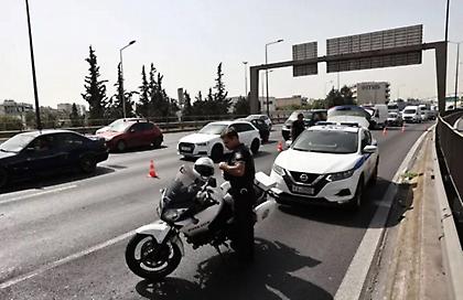 Στο «κόκκινο» η κάθοδος του Κηφισού, τα 14 χλμ φτάνει το μποτιλιάρισμα