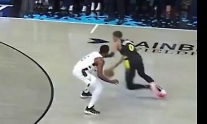 «Ο χρόνος πάγωσε για μια στιγμή»: Η άμυνα του Μπίσλεϊ πάνω στον Χαλιμπέρτον