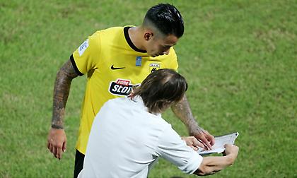 Μόνο η Λαμία, το σύνθημα του Αλμέιδα στην ΑΕΚ