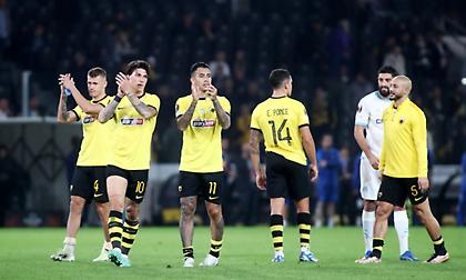 Η «φλεγόμενη» OPAP Arena, το κορεό και το χειροκρότημα στο τέλος: Η παρακάμερα του ΑΕΚ-Μαρσέιγ