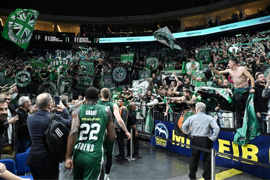 Παναθηναϊκός: Η «πράσινη κερκίδα» στο Βερολίνο πώρωσε παίκτες και προπονητές