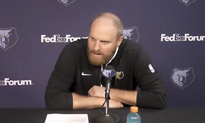 Πυρ και μανία ο Τζένκινς με τη διαιτησία: «Είναι γαμ...να φρικτό αυτό που έγινε»