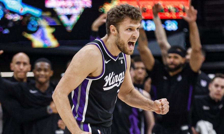 Βεζένκοφ: Οι δηλώσεις του Μάικ Μπράουν