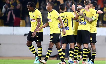 Έριξε τριάρα στη Λαμία και πάει ήρεμη στη διακοπή η ΑΕΚ