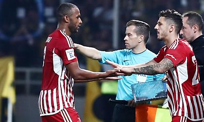 Νικολακόπουλος: «Μπαίνουν ιδέες στον Ολυμπιακό για μεταγραφή φορ τον Γενάρη»