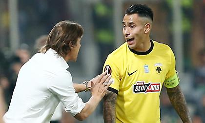 Τσακίρης: «Θέλει να ικανοποιήσει τον Αραούχο με σημαντική αύξηση η ΑΕΚ - Η πιθανή πρόταση για την ανανέωση»