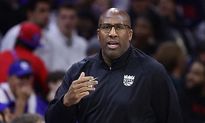 Μάικ Μπράουν για Βεζένκοφ: «Δεν έχει ταβάνι!»