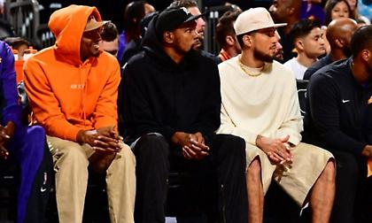 Έφτασε η ώρα για το πολυαναμενόμενο ντεμπούτο της Big-3 των Φοίξιν Σανς!