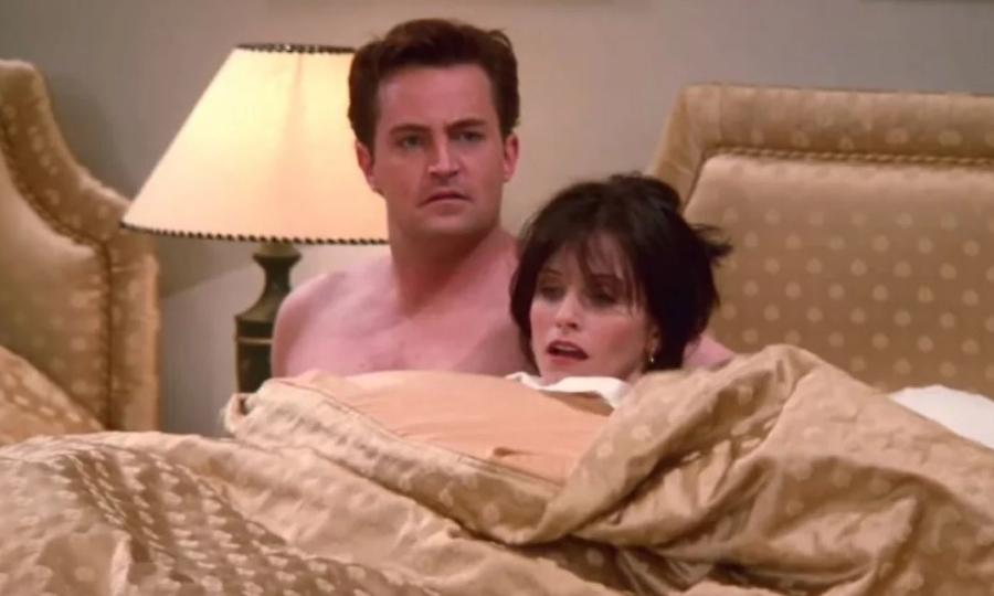 Μάθιου Πέρι: Το συγκινητικό «αντίο» της «Μόνικα» - «Μου λείπεις κάθε μέρα»