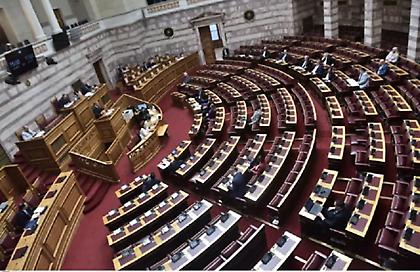 Βουλή: Εγκρίθηκε με 266 ψήφους υπέρ η εξεταστική επιτροπή για τα Τέμπη
