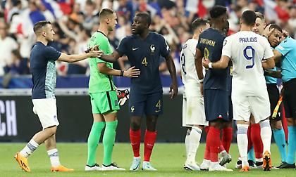 Ουπαμεκανό: «Θέλουμε να κερδίσουμε την Ελλάδα, δεν τίθεται θέμα έλλειψης κινήτρου»