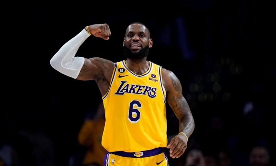 ΛεΜπρόν Τζέιμς: Έγινε ο δεύτερος γηραιότερος που πετυχαίνει triple double