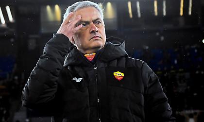 «Δύσκολο να μείνει στη Ρόμα και του χρόνου ο Μουρίνιο»