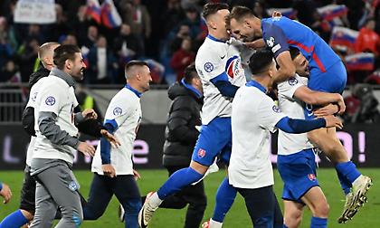 Γονάτισε την Ισλανδία και… έφυγε για το Euro η Σλοβακία - Ασταμάτητη Πορτογαλία, ασταμάτητος Κριστιάνο