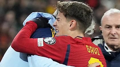 Έντονη ανησυχία στην Μπαρτσελόνα: Τραυματίστηκε ο Γκάβι με την εθνική Ισπανίας και βγήκε αλλαγή κλαίγοντας