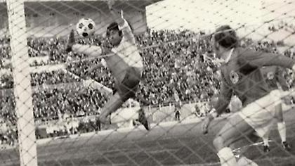 Κώστας Ελευθεράκης: «Σαν το γκολ του Δεληκάρη στο Ελλάδα - Δυτική Γερμανία, δεν είχα ξαναδεί!»